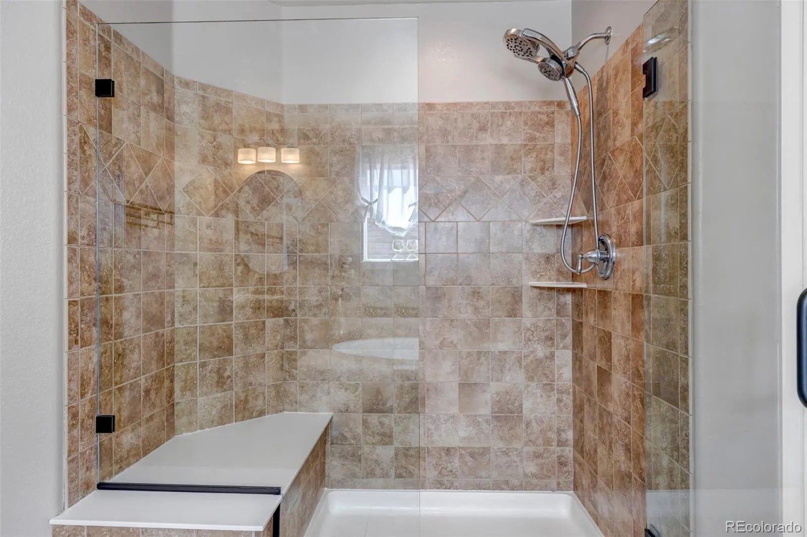 25150 E Ottawa Drive Aurora CO 80016 MLS #REC6388433 05072026163123 1600 25