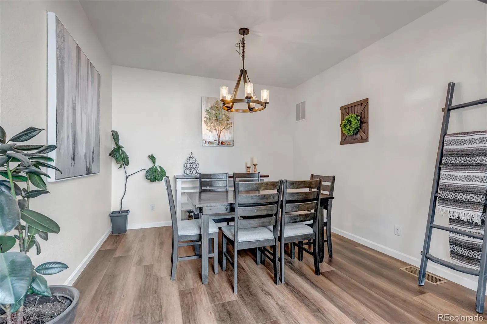 25150 E Ottawa Drive Aurora CO 80016 MLS #REC6388433 05072026163123 1600 6