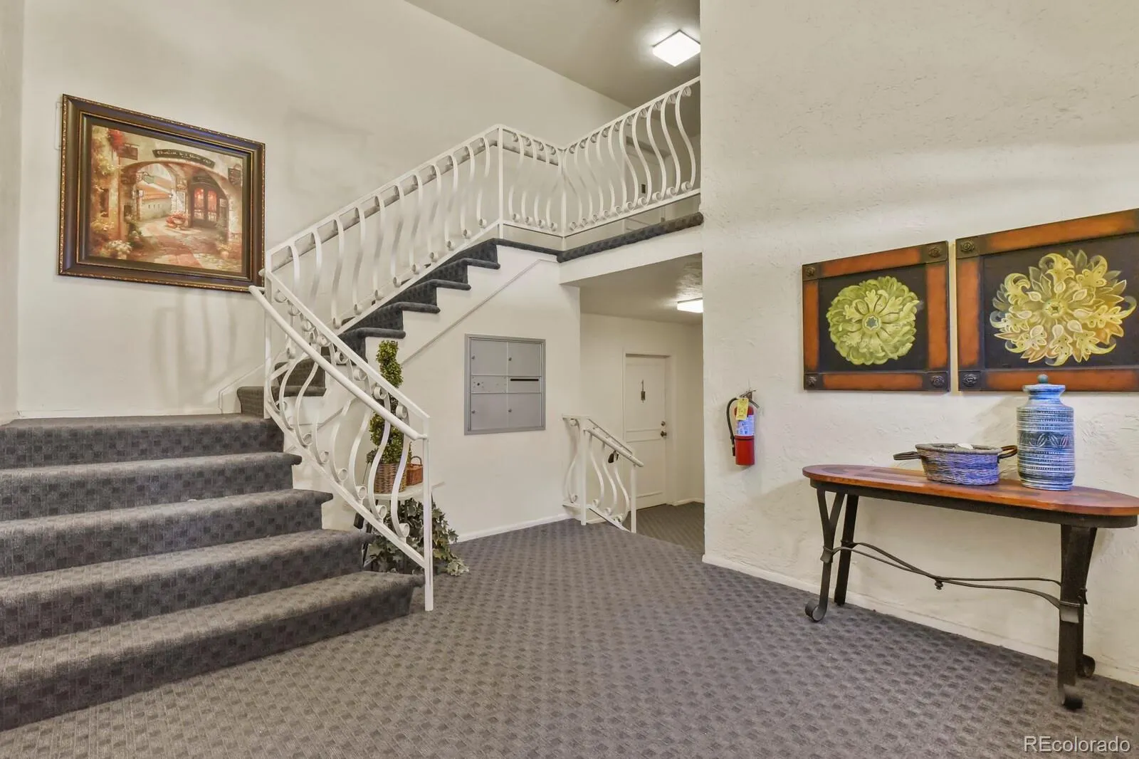 5751 E Ithaca Place #4 Denver CO 80237 MLS #REC6389031 04212026174918 1600 1