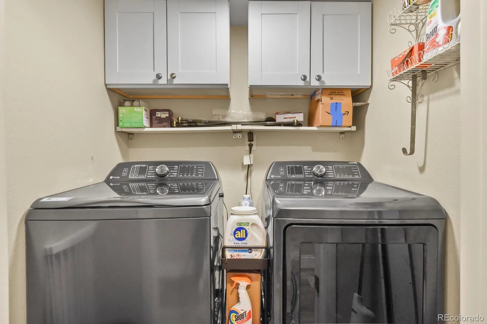 5751 E Ithaca Place #4 Denver CO 80237 MLS #REC6389031 04212026174918 1600 31