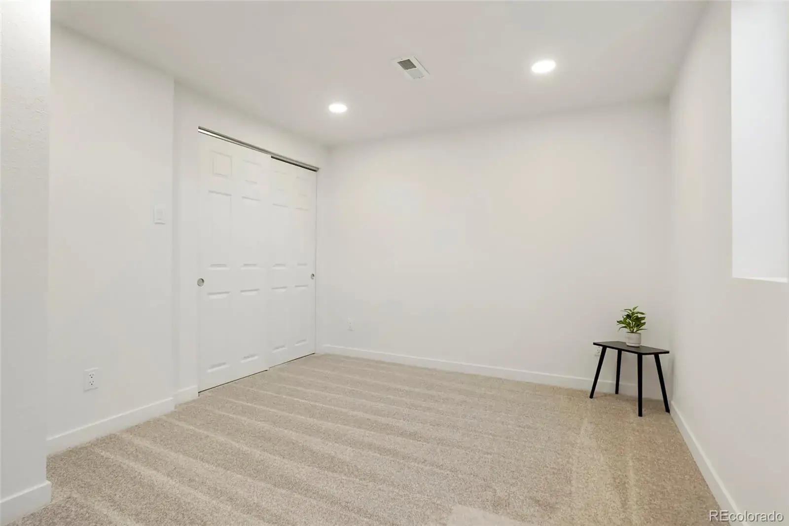 03042026170700 1600 14