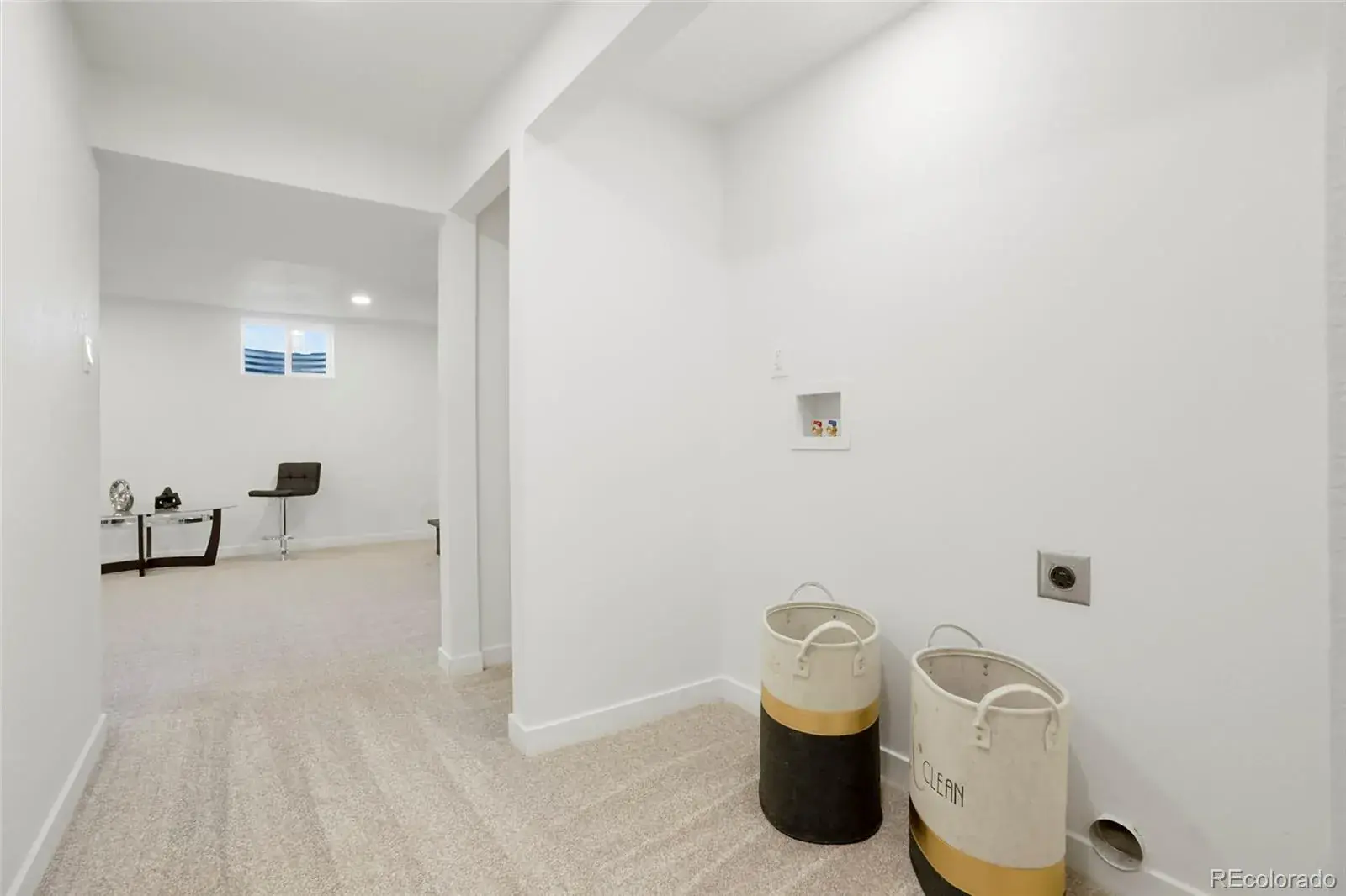 03042026170700 1600 19