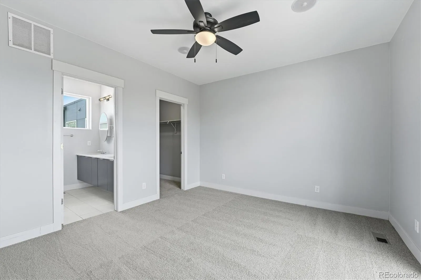 3181 Lawrence Street Denver CO 80205 MLS #REC6394119 05152026200315 1600 10
