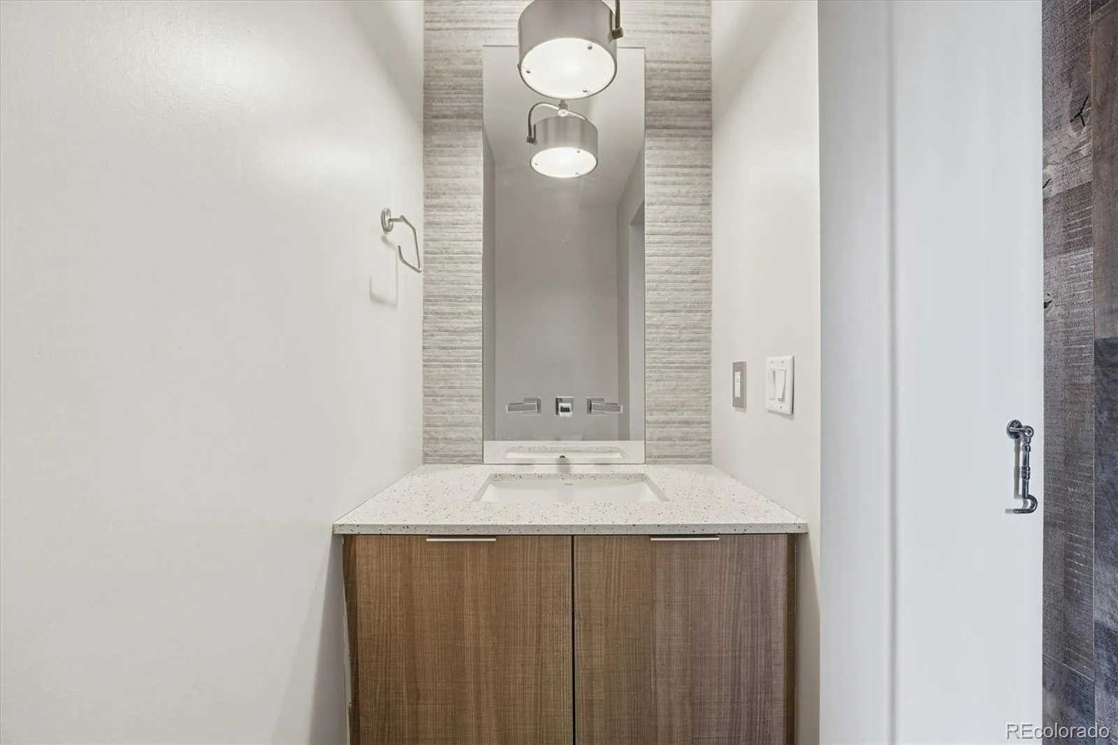 3181 Lawrence Street Denver CO 80205 MLS #REC6394119 05152026200315 1600 24
