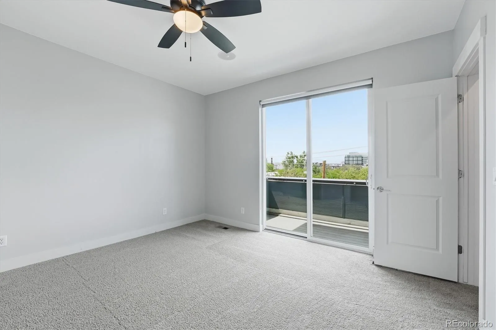 3181 Lawrence Street Denver CO 80205 MLS #REC6394119 05152026200315 1600 33