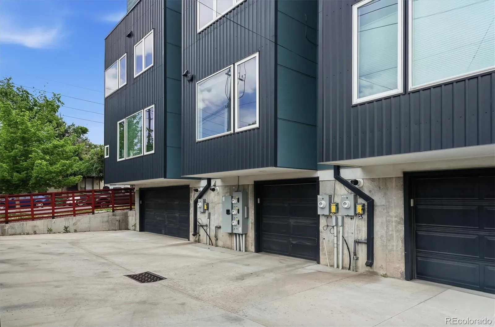 3181 Lawrence Street Denver CO 80205 MLS #REC6394119 05152026200315 1600 46