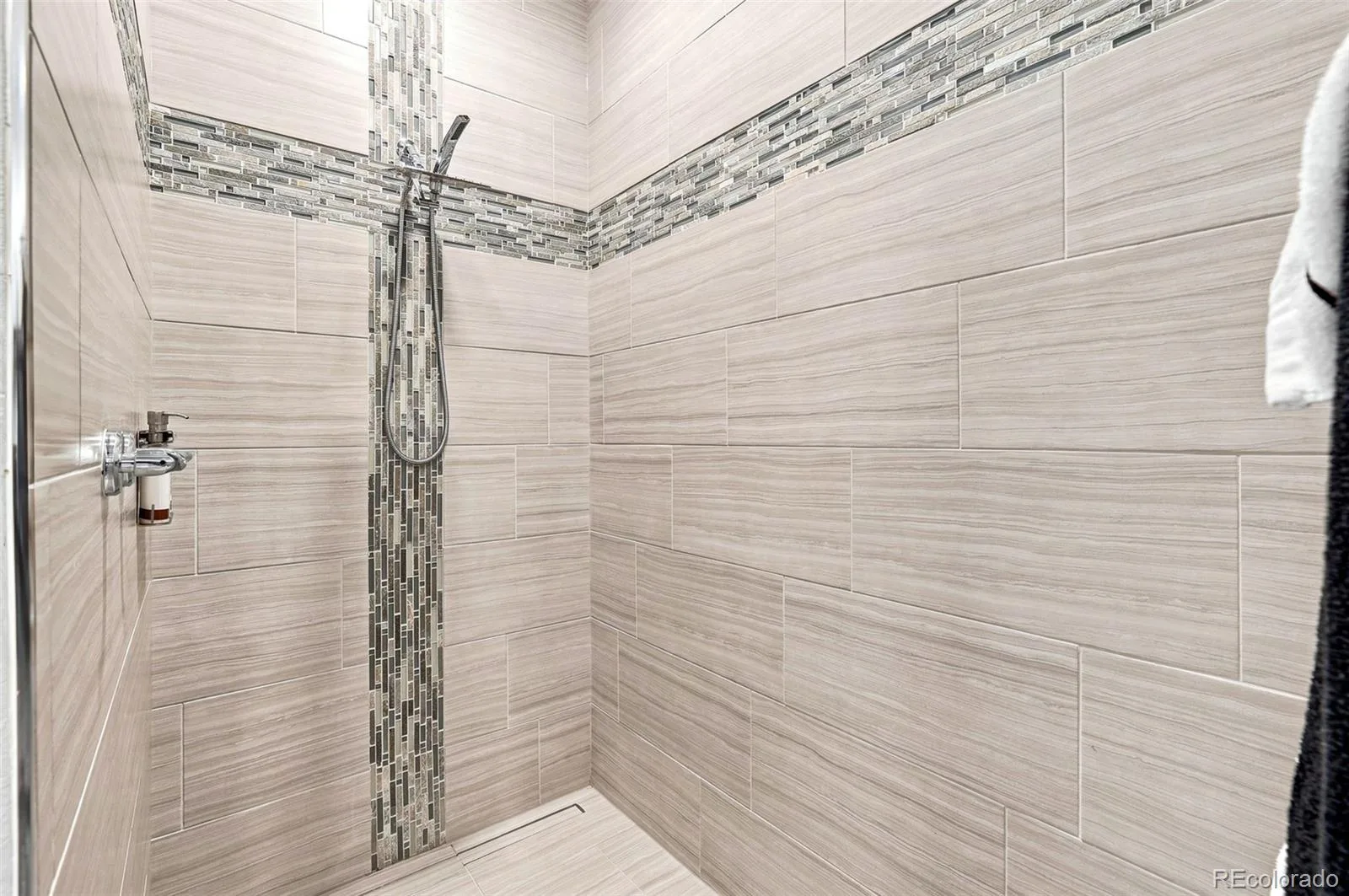 6715 Raritan Drive Denver CO 80221 | MLS #REC6394808 08242026215823 1600 43