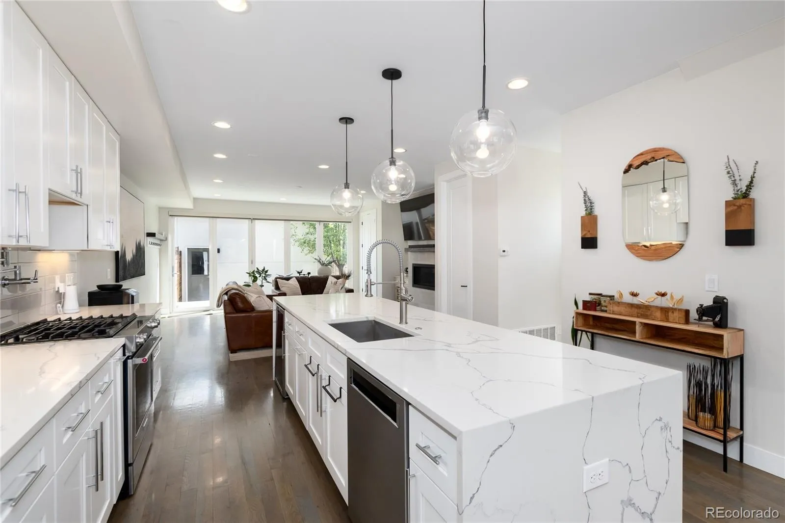 3002 S Elati Street Englewood CO 80110 MLS #REC6397538 04242026025136 1600 10