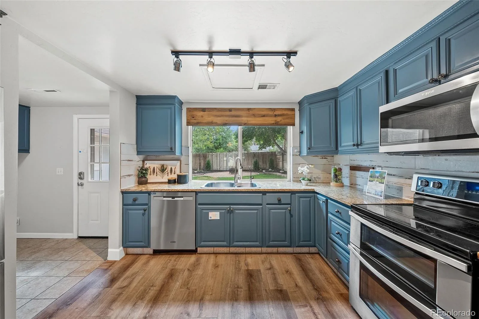 4676 S Lincoln Street Englewood CO 80113 | MLS #REC6400055 08202026000509 1600 11