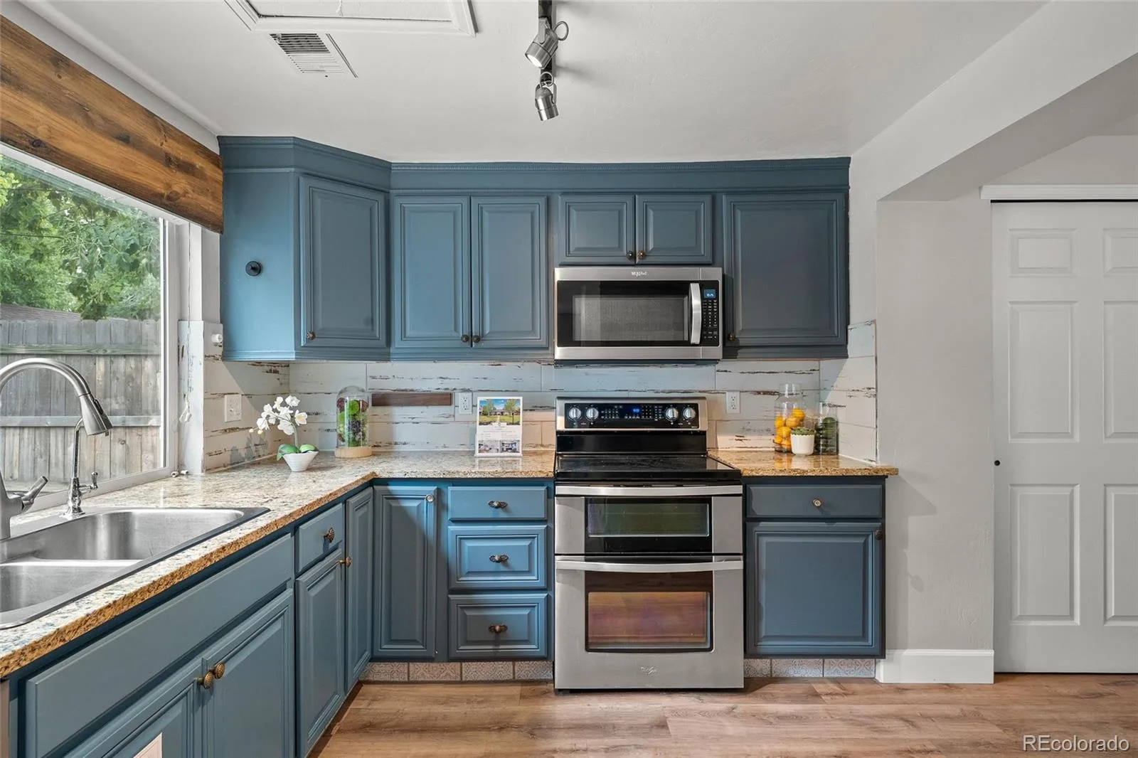 4676 S Lincoln Street Englewood CO 80113 | MLS #REC6400055 08202026000509 1600 9