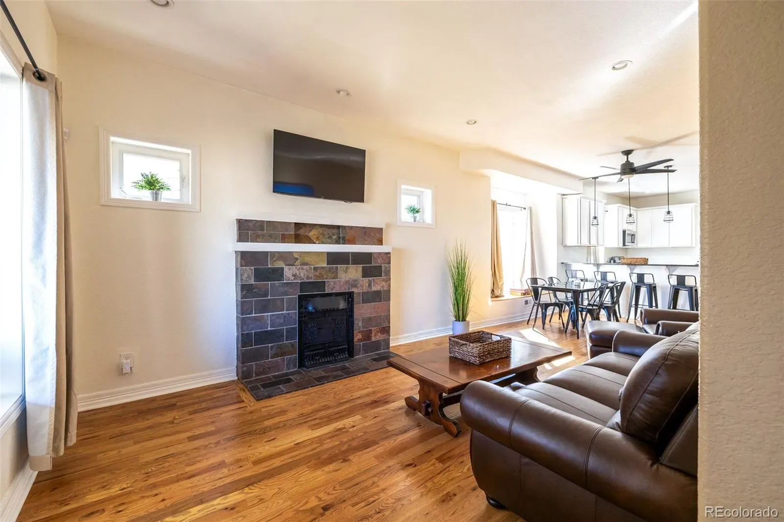 03142026011943 1600 10