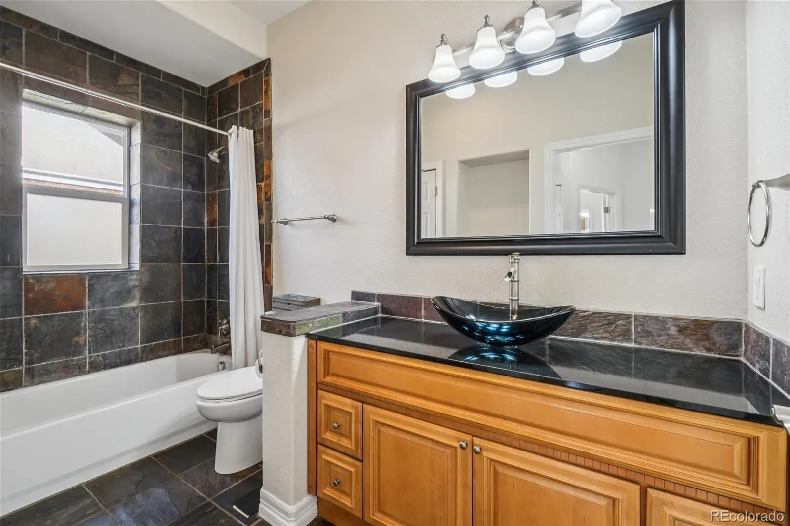 03142026011943 1600 22