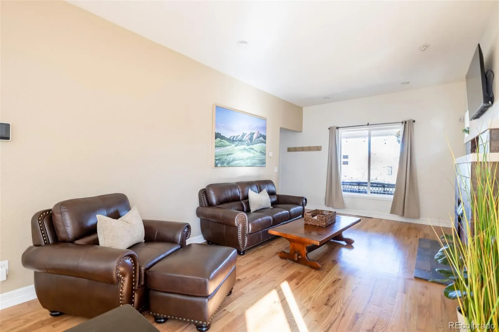 03142026011943 1600 8