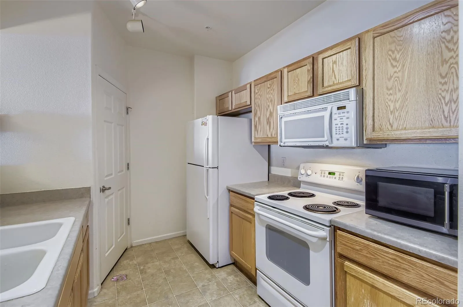 5255 Memphis Street #307 Denver CO 80239 | MLS #REC6402401 07282026182925 1600 10