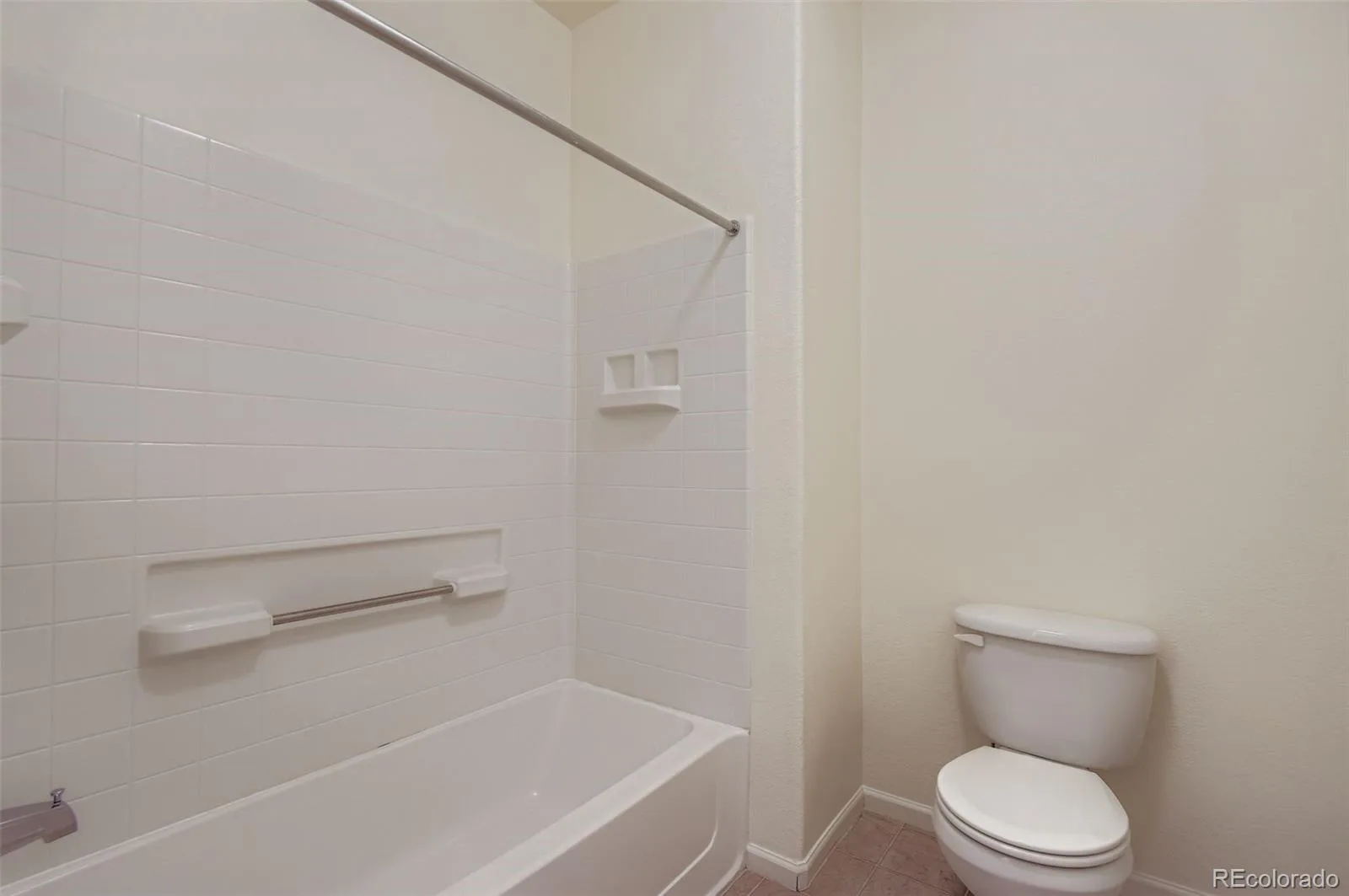 5255 Memphis Street #307 Denver CO 80239 | MLS #REC6402401 07282026182925 1600 22