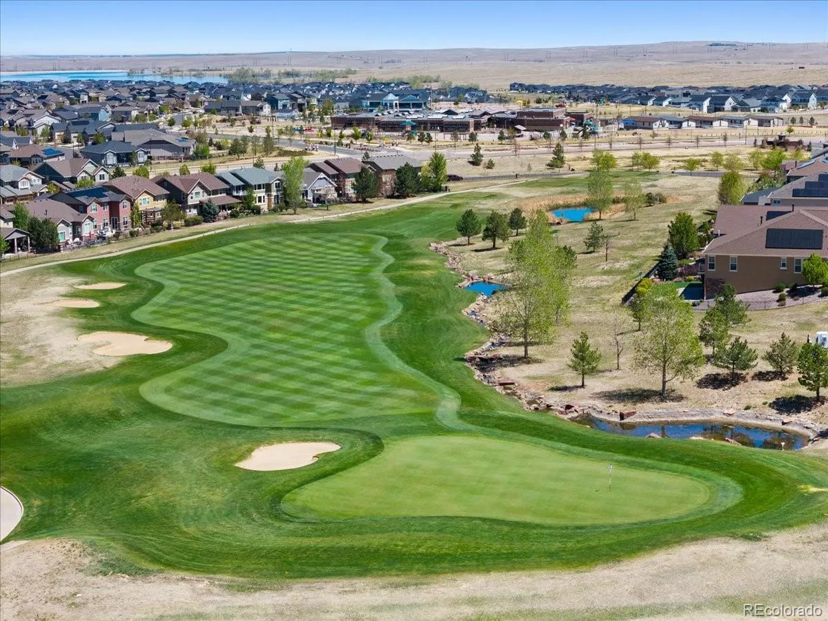 8069 S Blackstone Parkway Aurora CO 80016 | MLS #REC6405207 06092026043148 1200 11