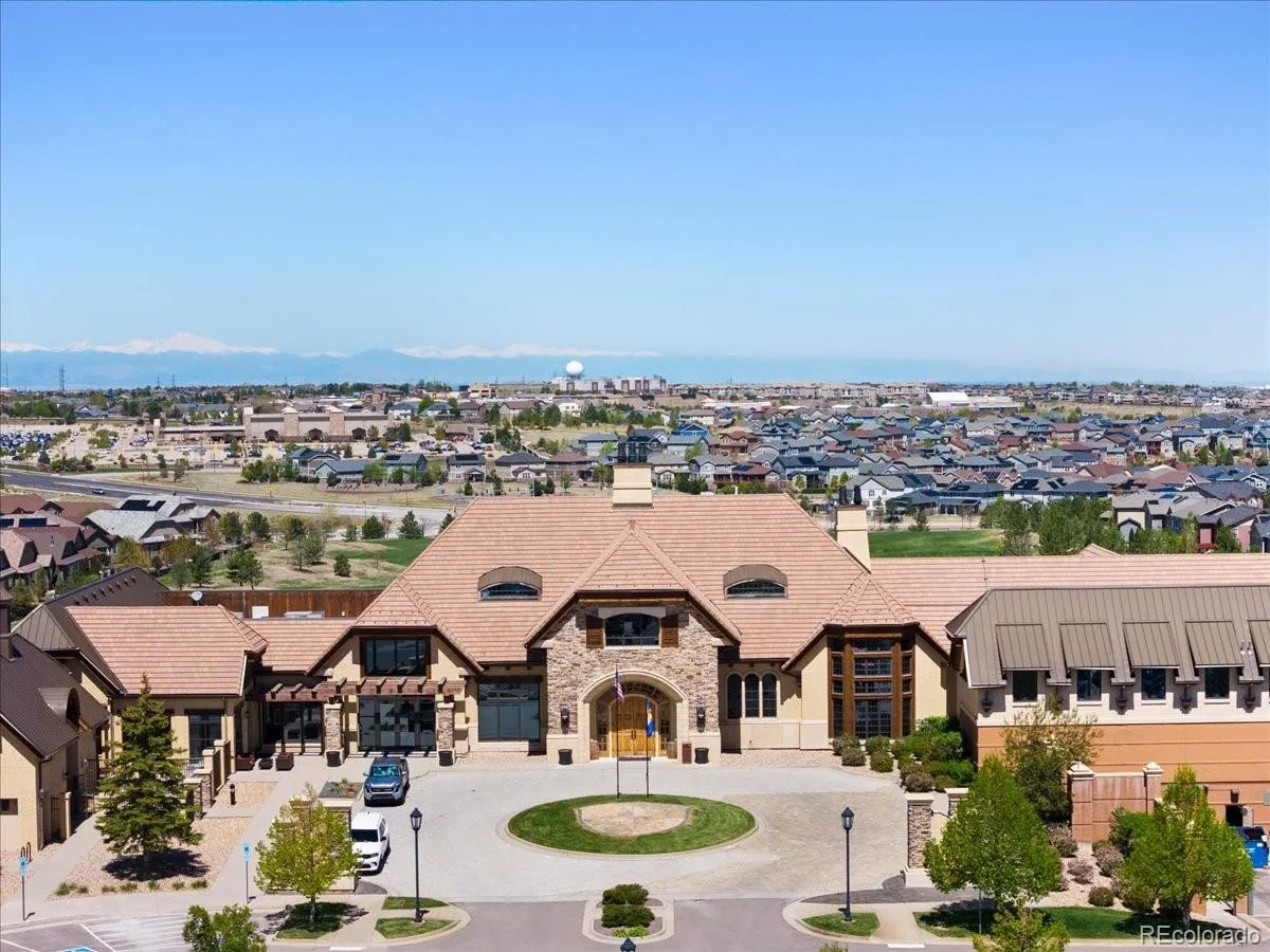 8069 S Blackstone Parkway Aurora CO 80016 | MLS #REC6405207 06092026043148 1200 5