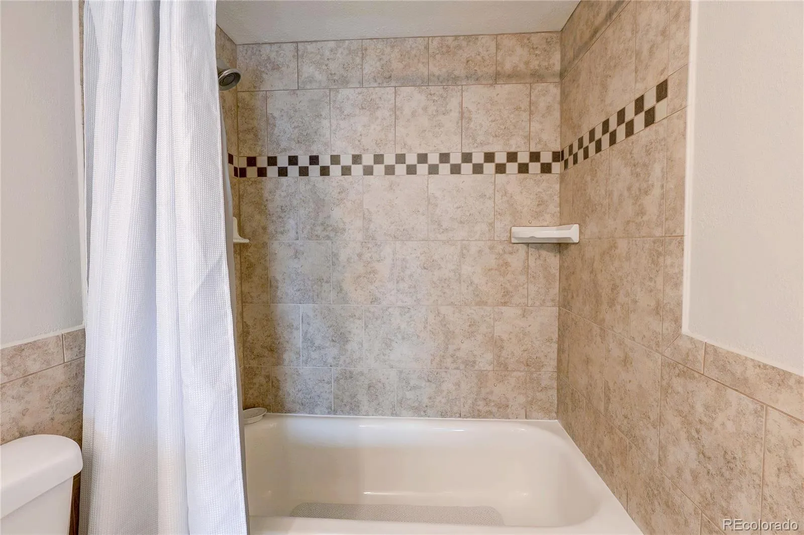 04162026221034 1600 17