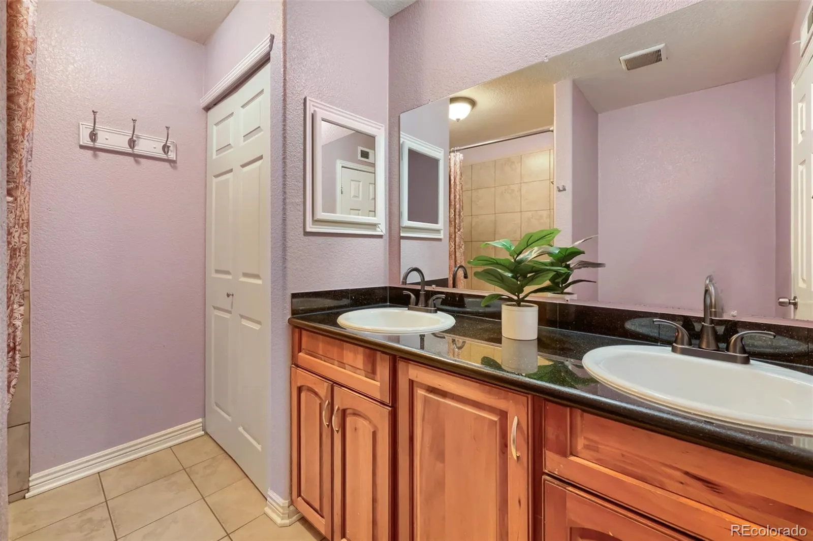 04092026214536 1600 16