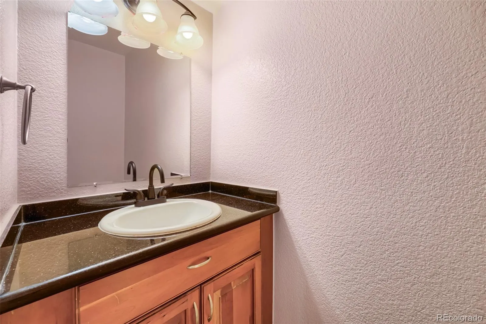 04092026214536 1600 17