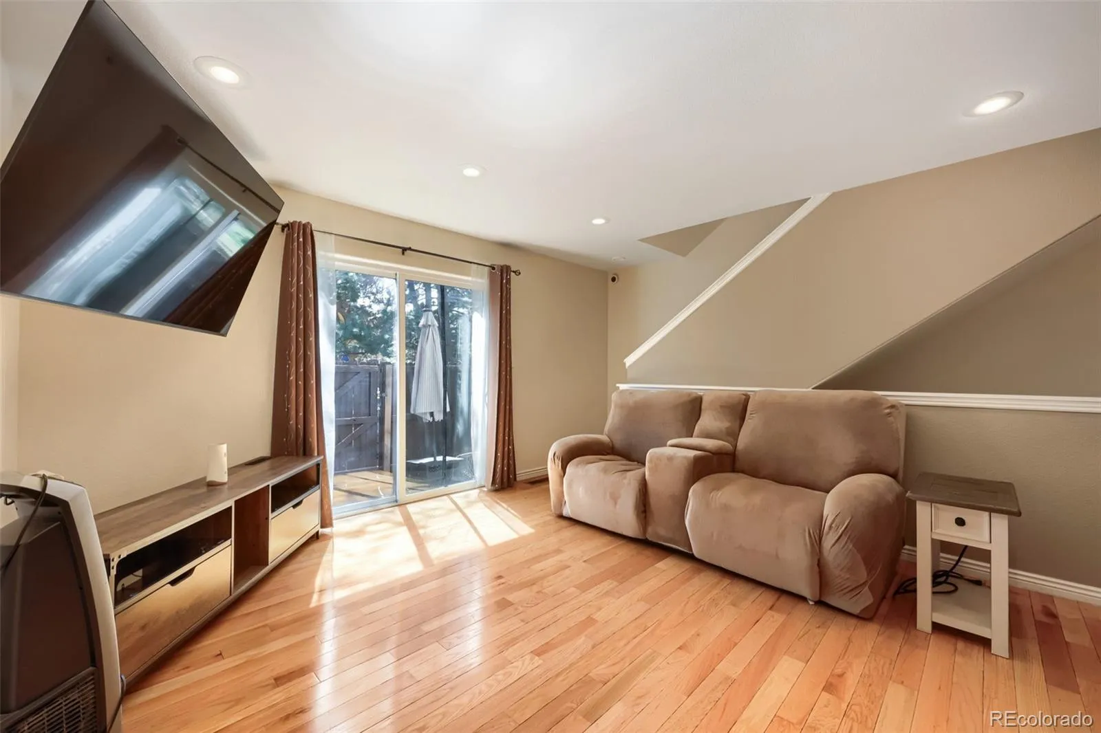 04092026214536 1600 2