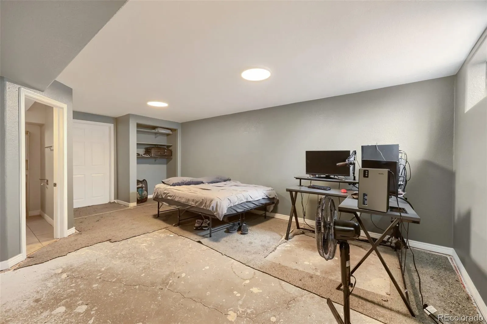 04092026214536 1600 22