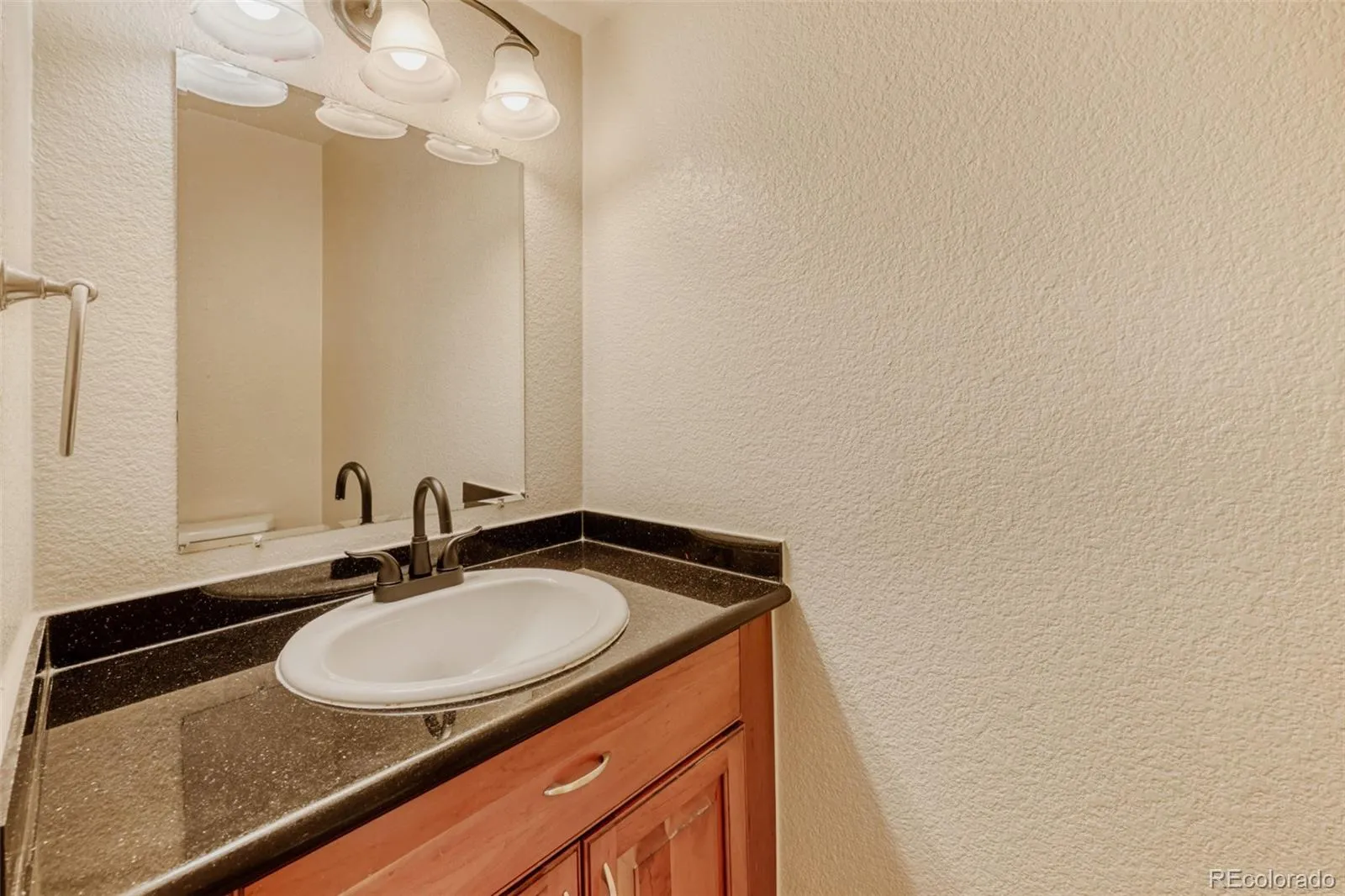 04092026214536 1600 9