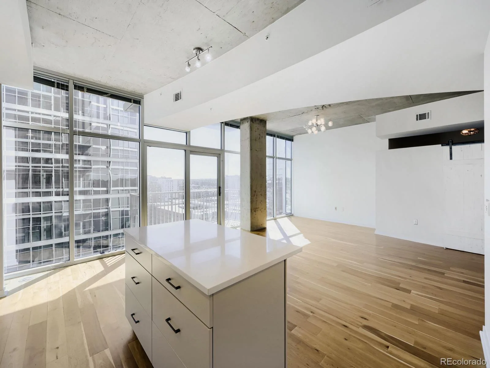 1700 Bassett Street #1302 Denver CO 80202 MLS #REC6408383 07092026075927 1600 3