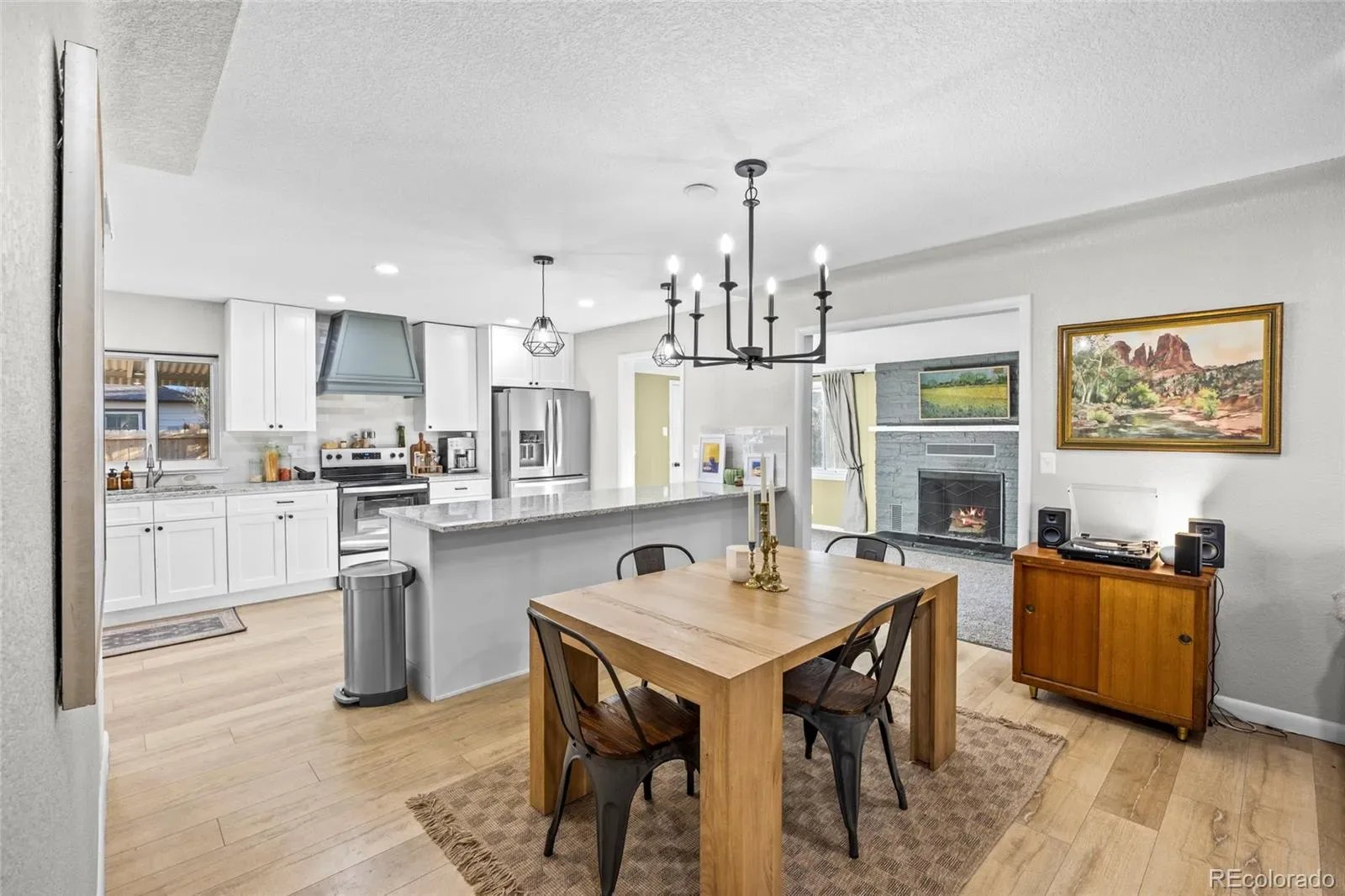 03272026005244 1600 12