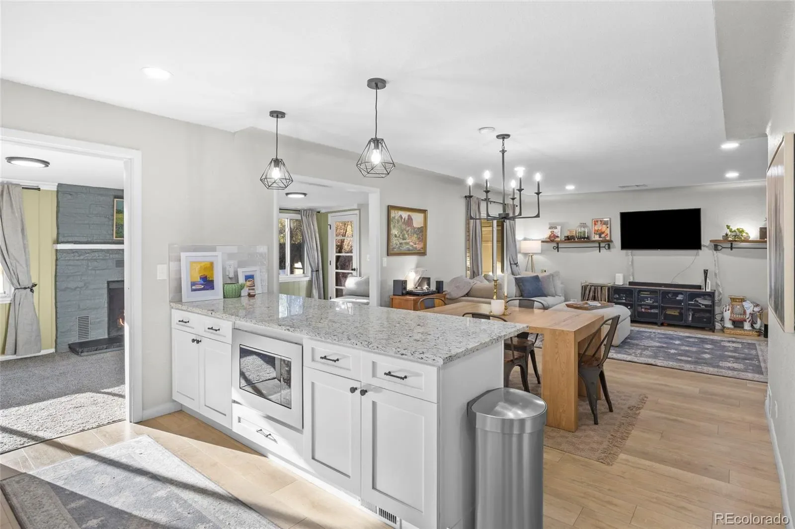 03272026005244 1600 17