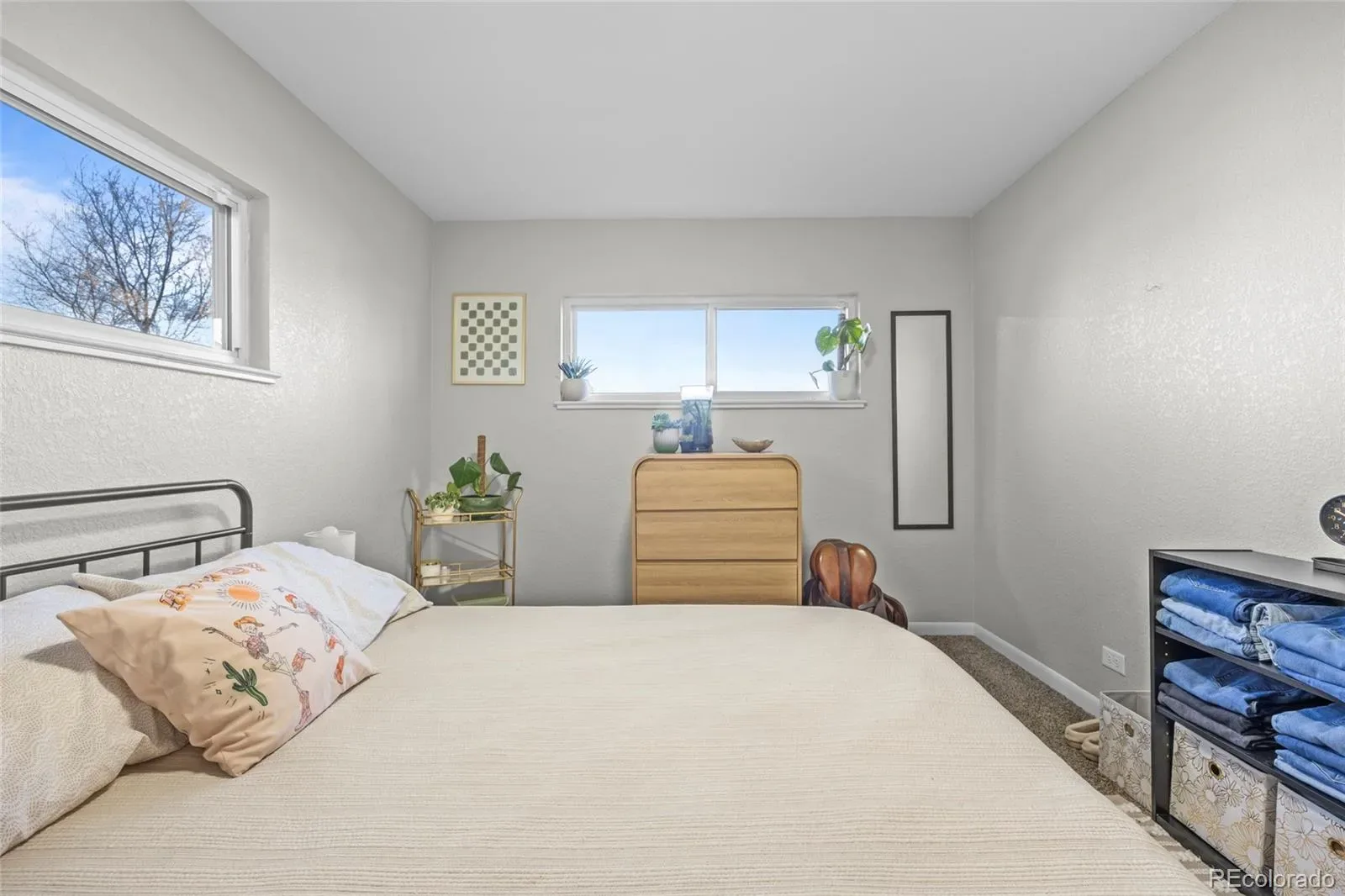 03272026005244 1600 22