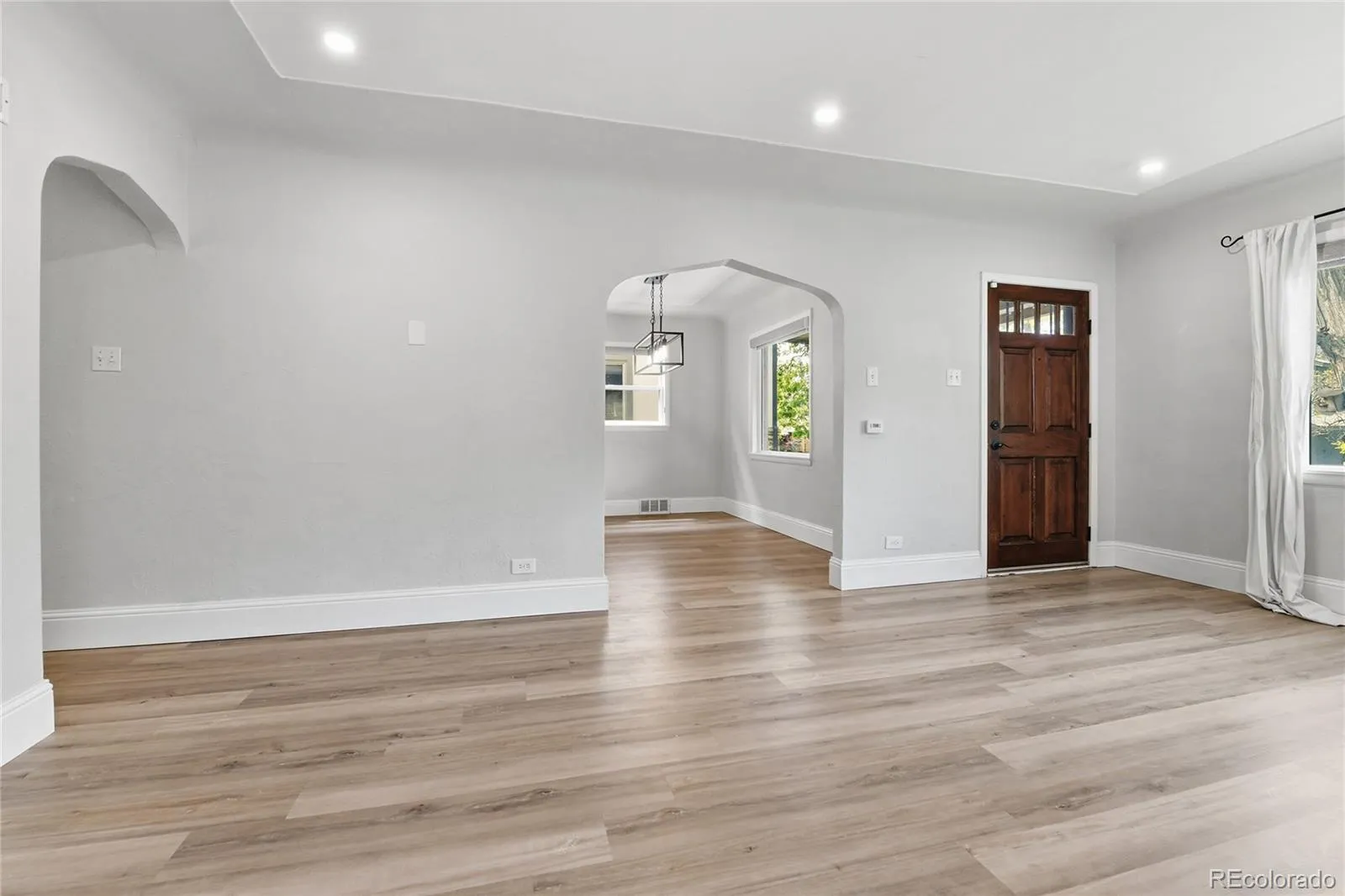 1934 S Washington Street Denver CO 80210 MLS #REC6410731 05052026041616 1600 5
