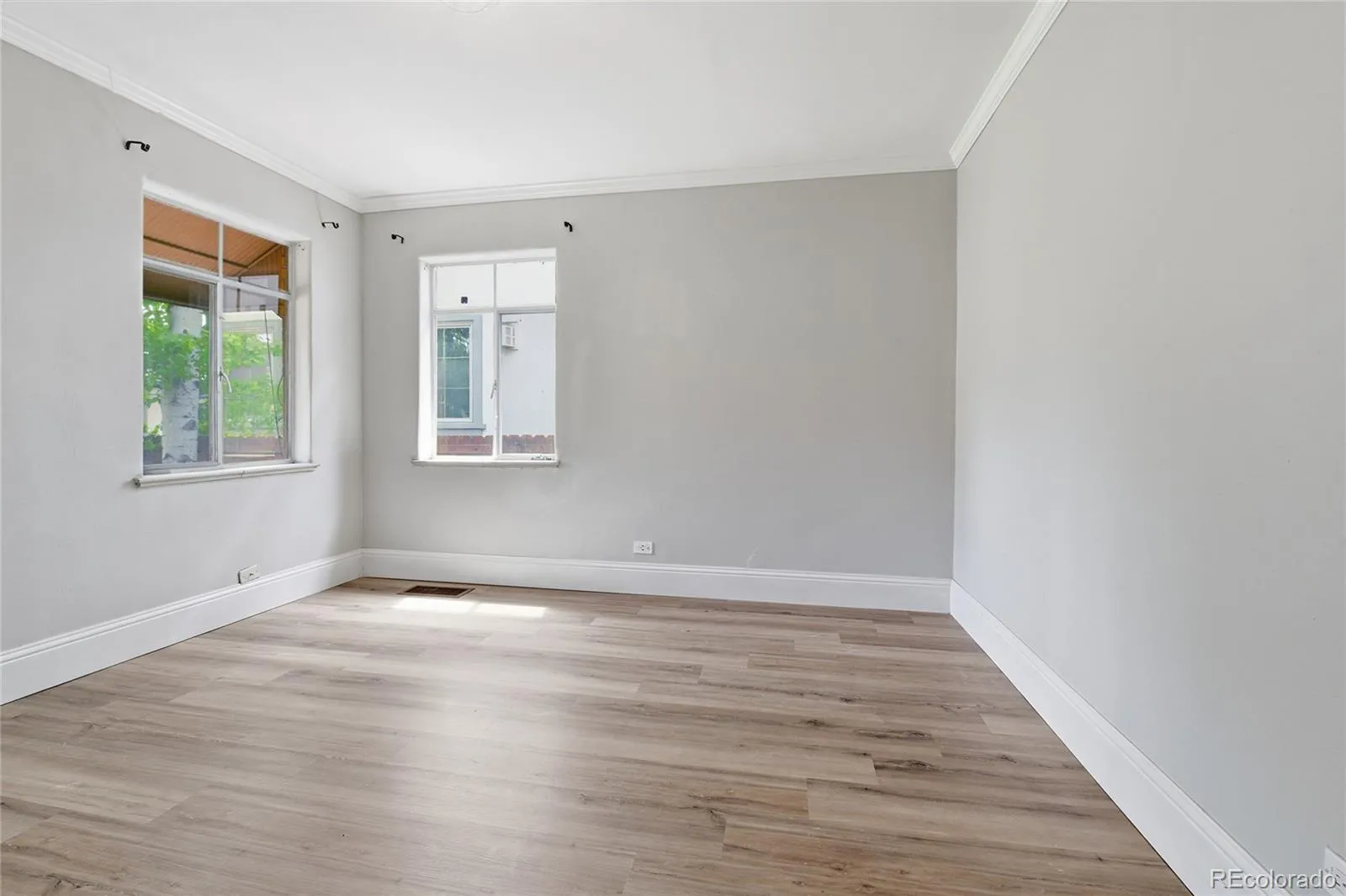 1934 S Washington Street Denver CO 80210 MLS #REC6410731 05052026041616 1600 8