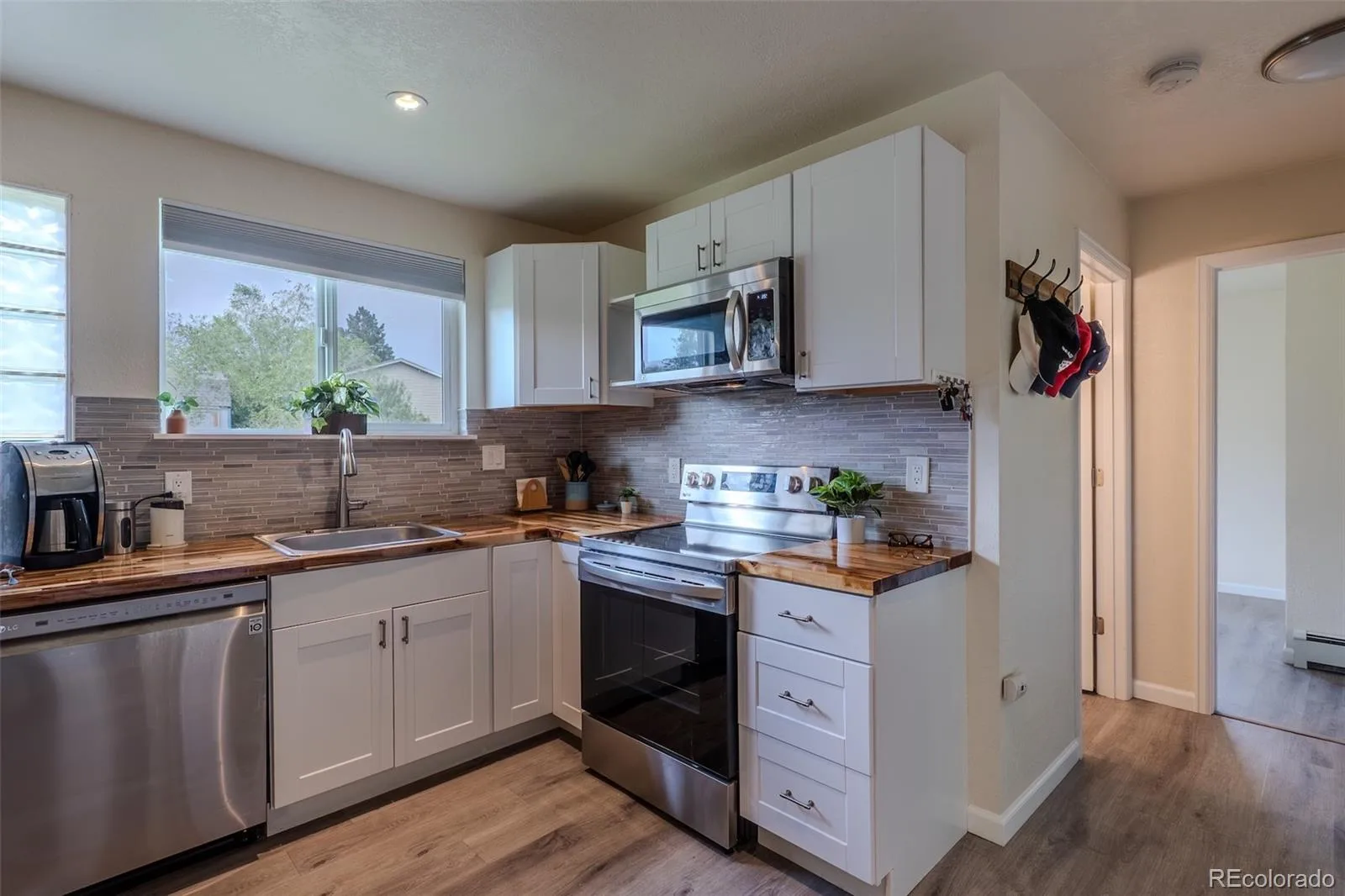 830 S Harlan Street Lakewood CO 80226 | MLS #REC6412240 07292026212332 1600 24
