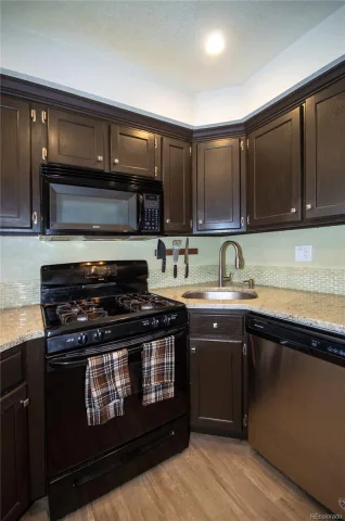 3300 W Florida Avenue #48 #9 Denver CO 80219 | MLS #REC6413758 07202026201117 640 11