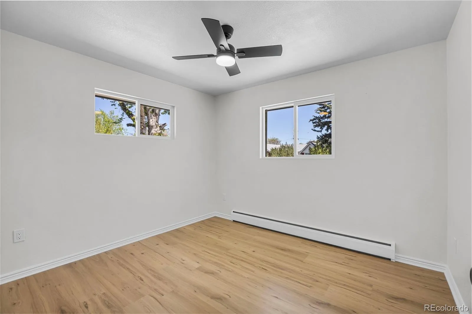6411 Marshall Arvada CO 80003 MLS #REC6413941 05052026041622 1600 22