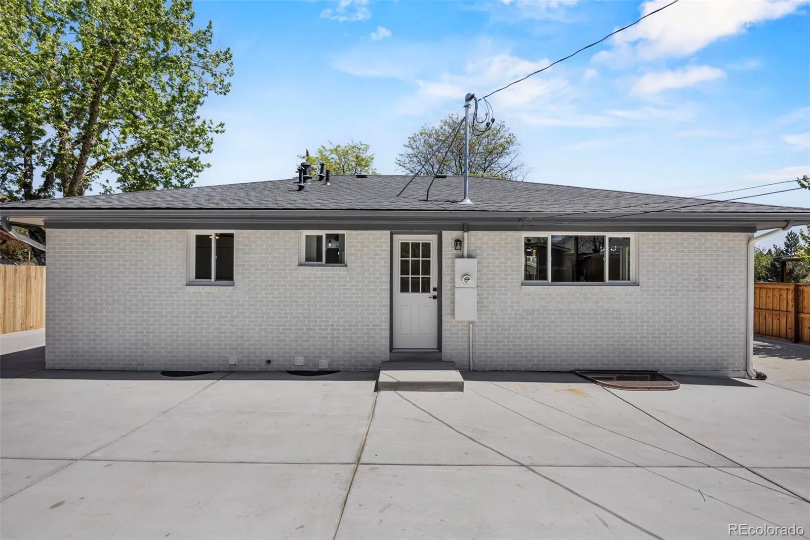 6411 Marshall Arvada CO 80003 MLS #REC6413941 05052026041622 1600 32