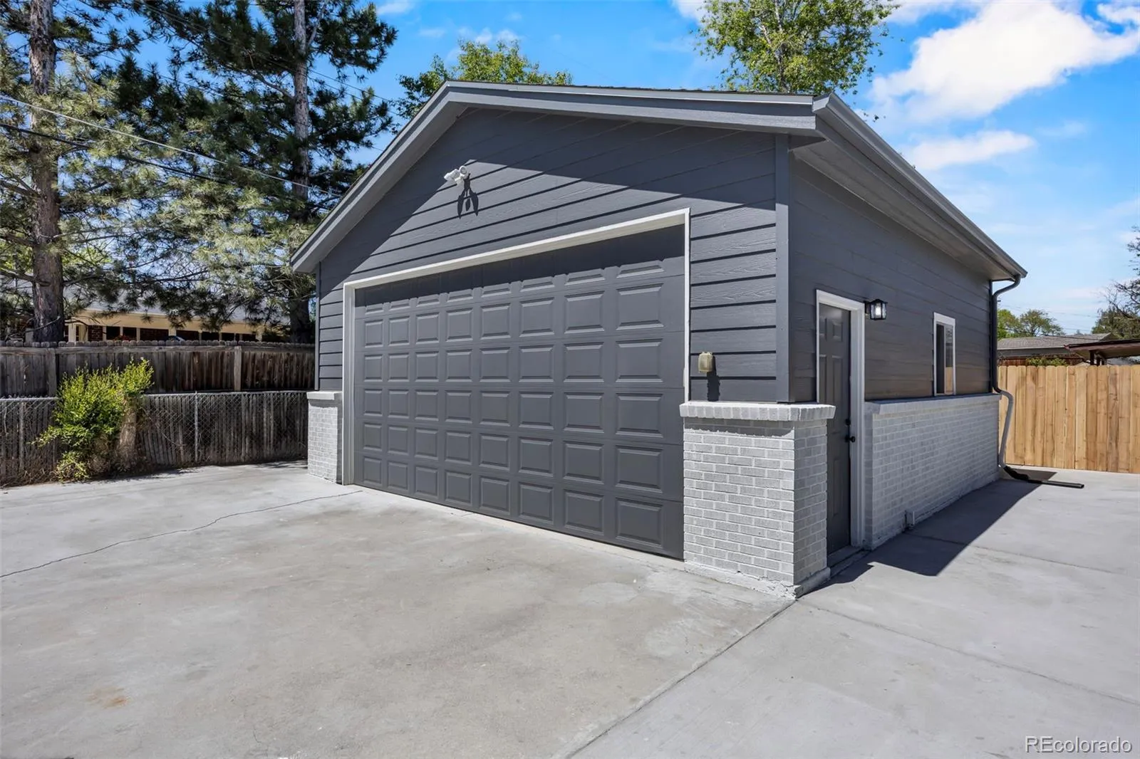 6411 Marshall Arvada CO 80003 MLS #REC6413941 05052026041622 1600 34