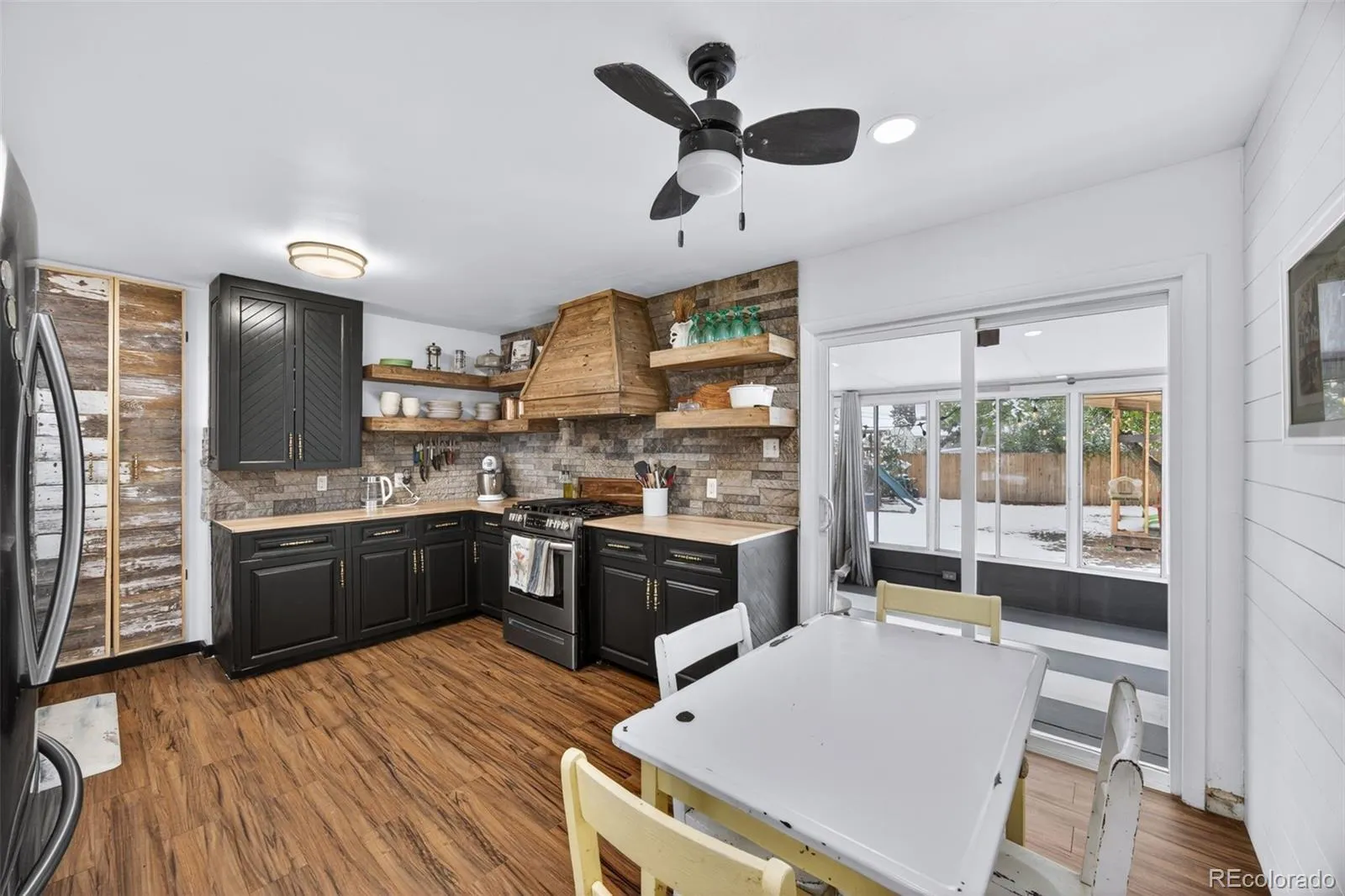 730 Newark Street Aurora CO 80010 MLS #REC6417302 04232026133909 1600 12