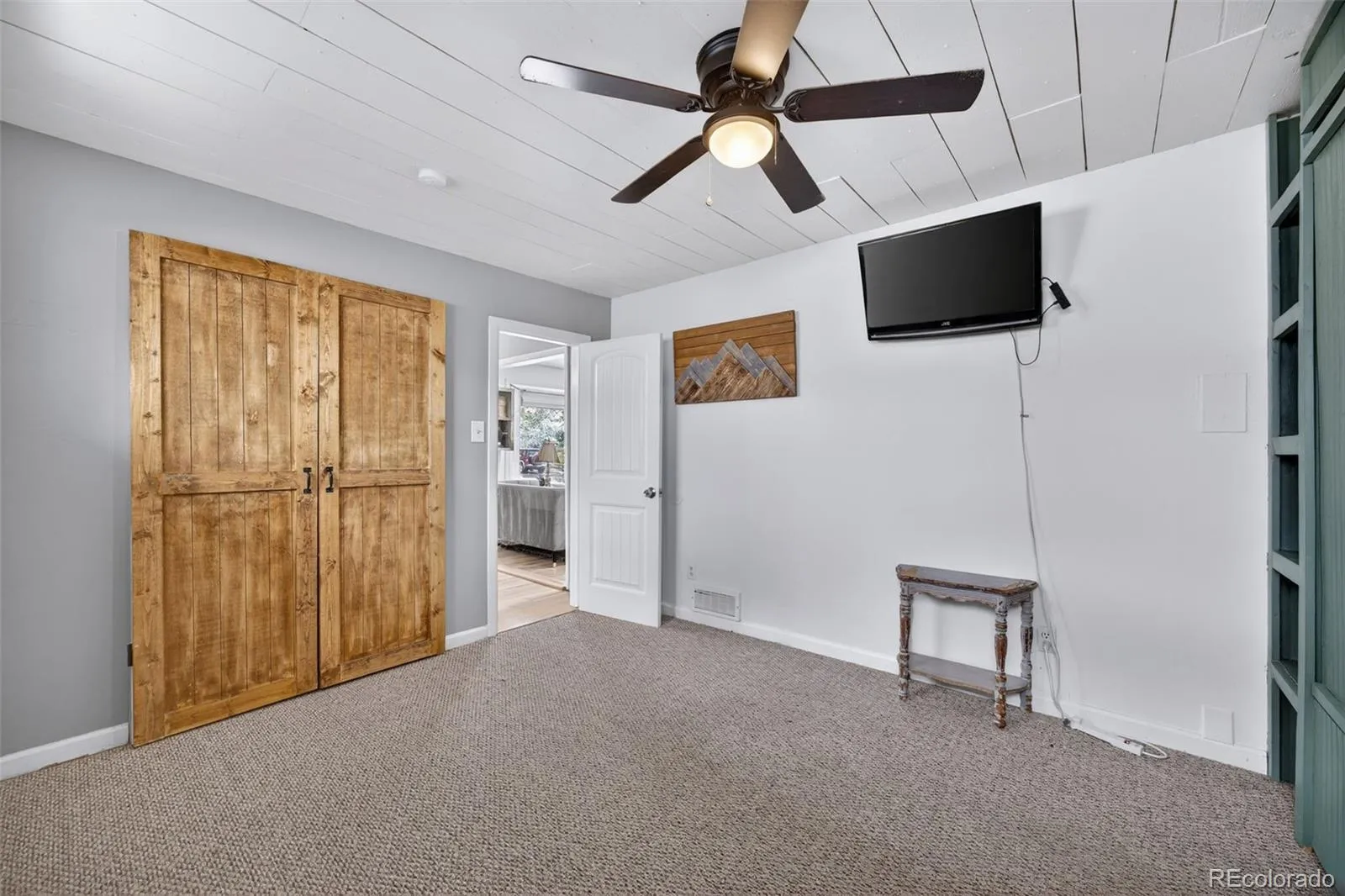 730 Newark Street Aurora CO 80010 MLS #REC6417302 04232026133909 1600 21