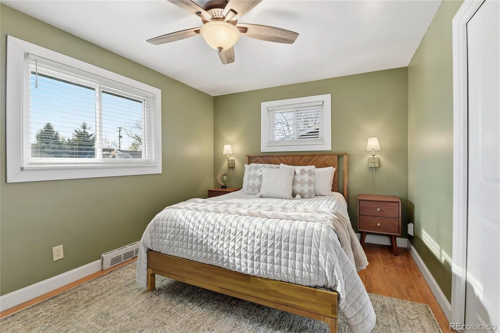 04142026152440 1600 12