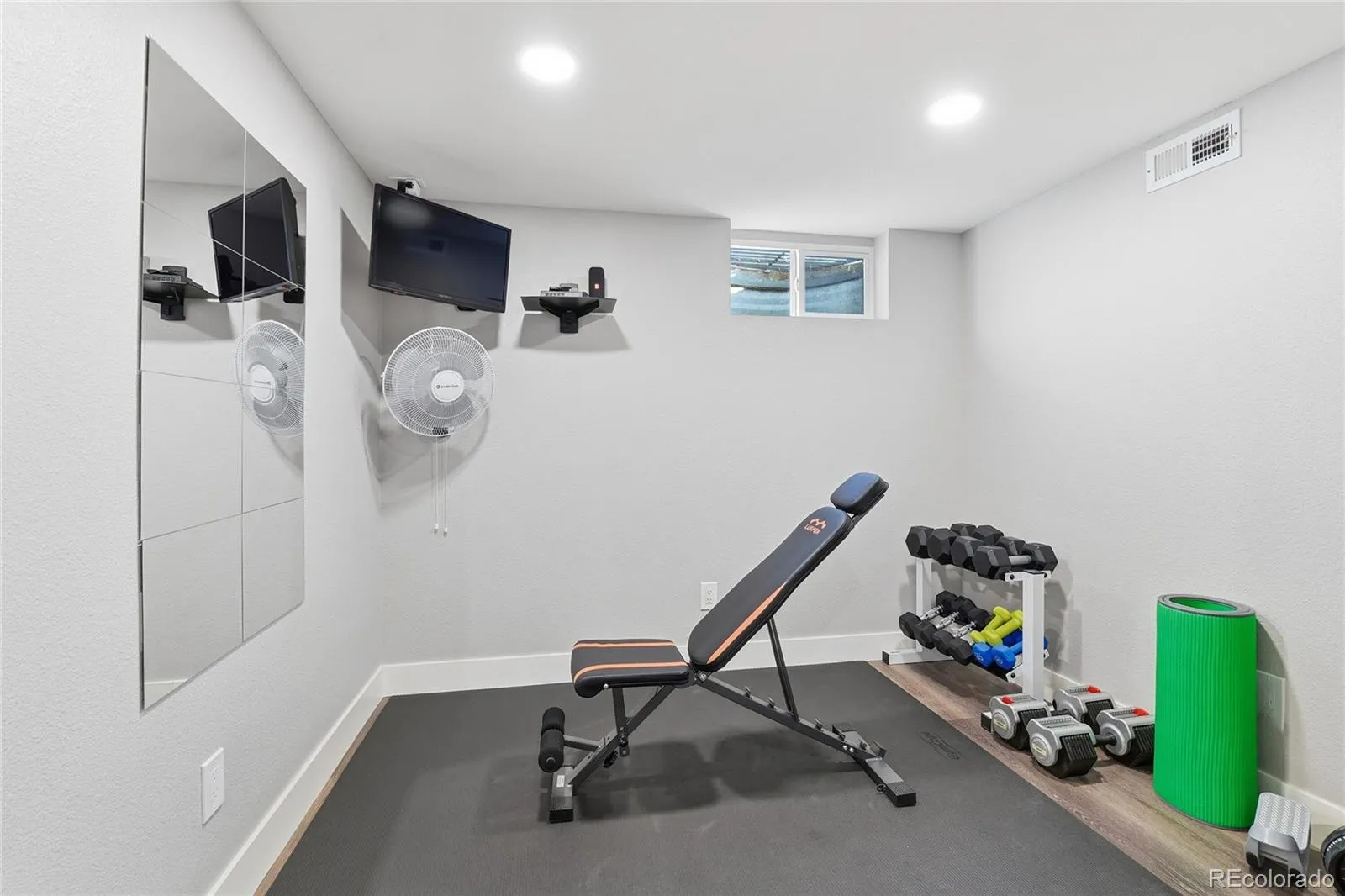 04142026152440 1600 22