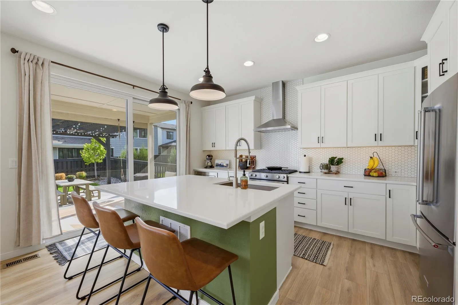 8989 Bellsong Drive Littleton CO 80125 | MLS #REC6418673 08212026153200 1600 14