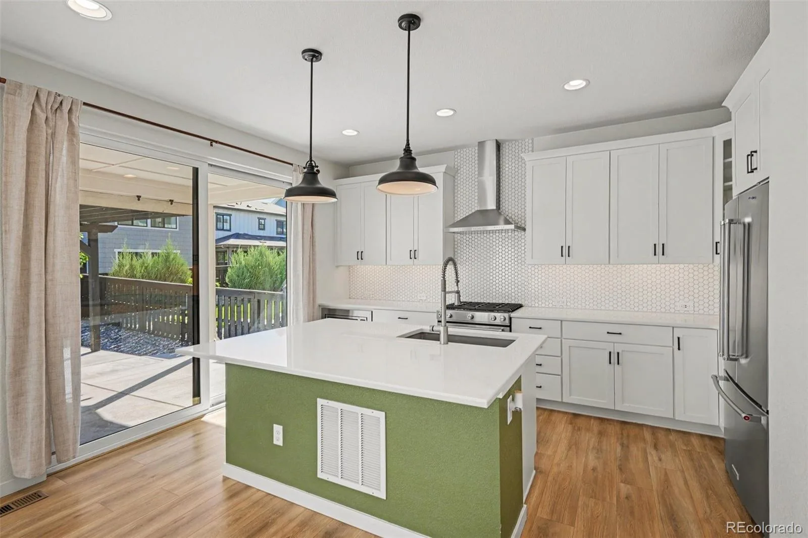 8989 Bellsong Drive Littleton CO 80125 | MLS #REC6418673 08212026153200 1600 35