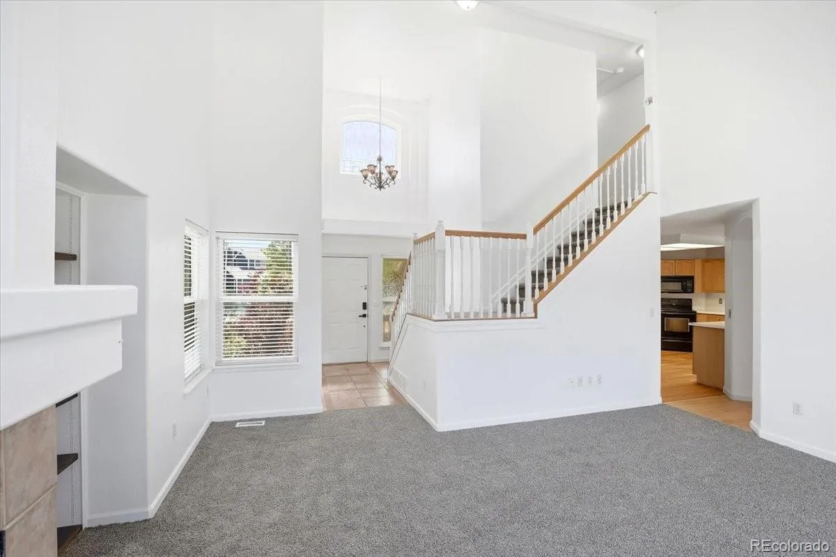 3449 S Espana Court Aurora CO 80013 MLS #REC6421350 05232026103010 1200 15