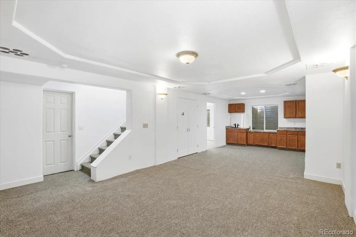 3449 S Espana Court Aurora CO 80013 MLS #REC6421350 05232026103010 1200 41