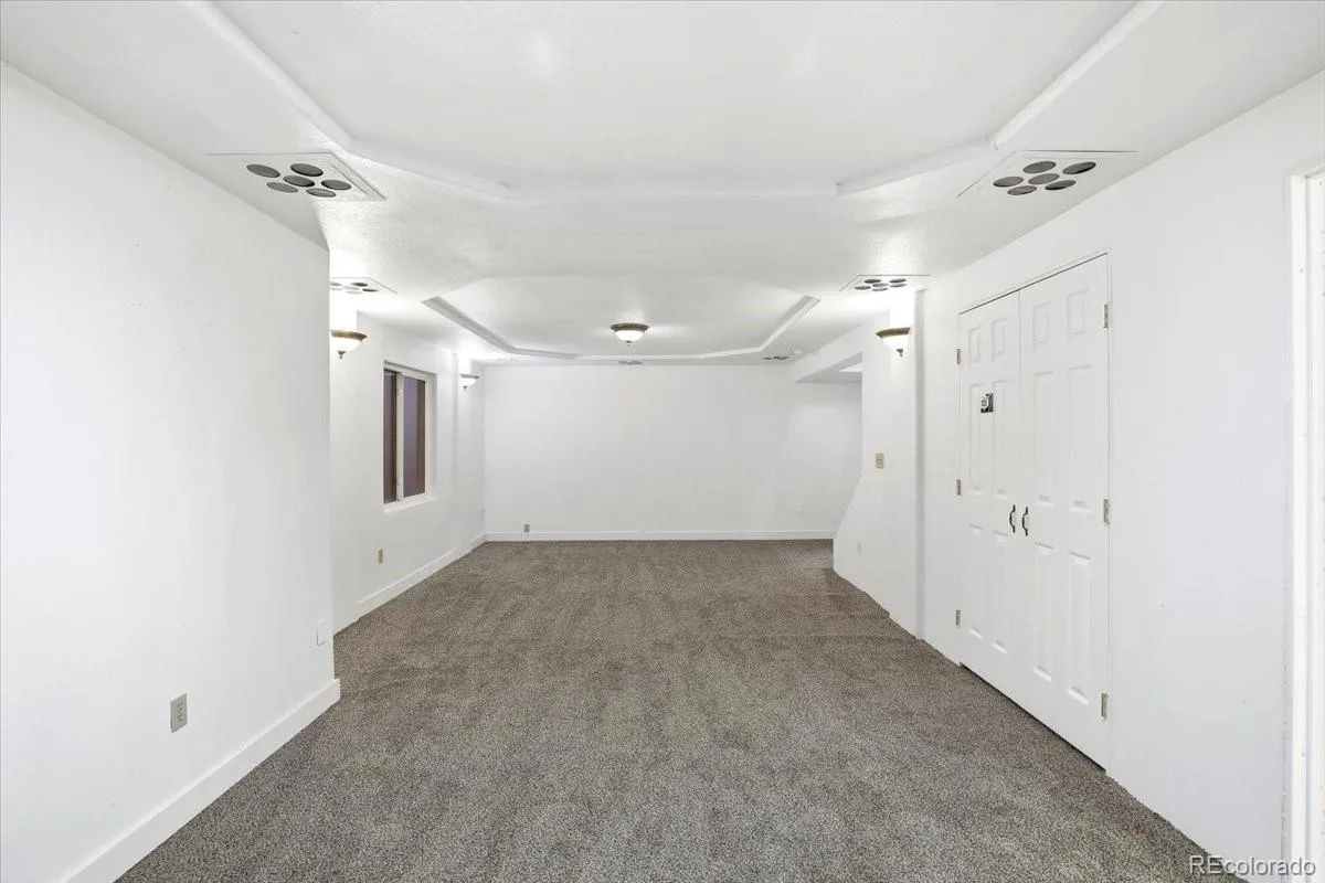 3449 S Espana Court Aurora CO 80013 MLS #REC6421350 05232026103010 1200 42