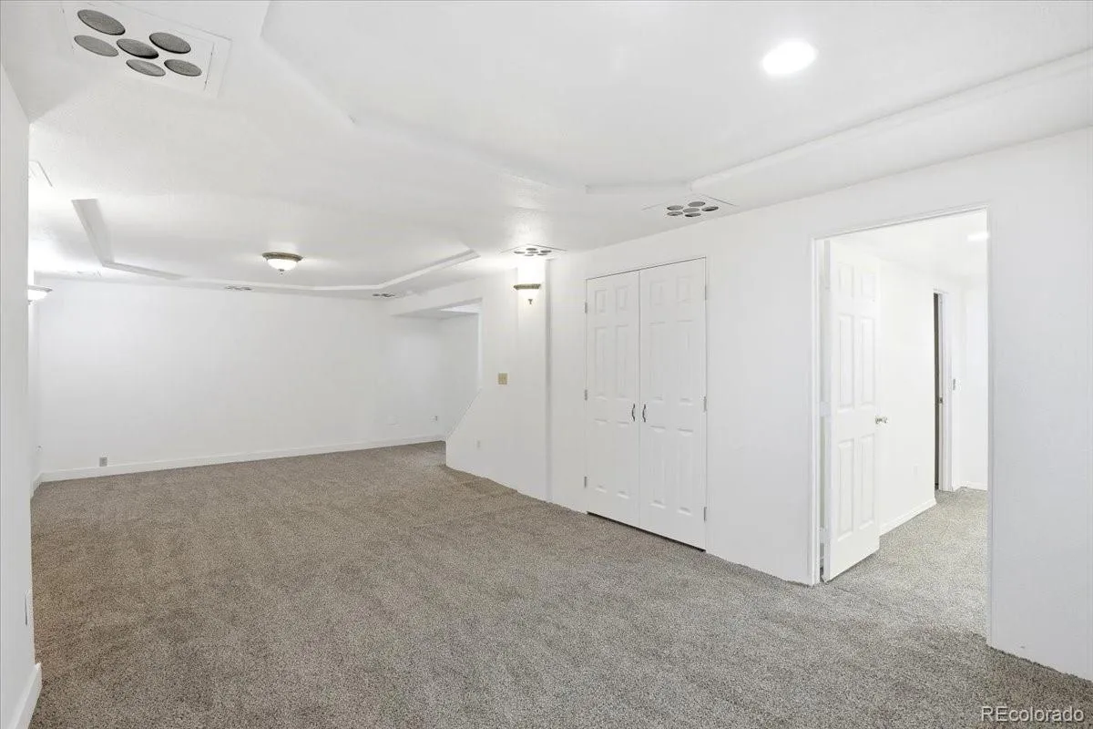 3449 S Espana Court Aurora CO 80013 MLS #REC6421350 05232026103010 1200 43