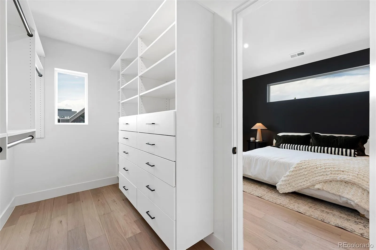 2404 S Cherokee Street Denver CO 80223 MLS #REC6421629 06092026043156 1600 18