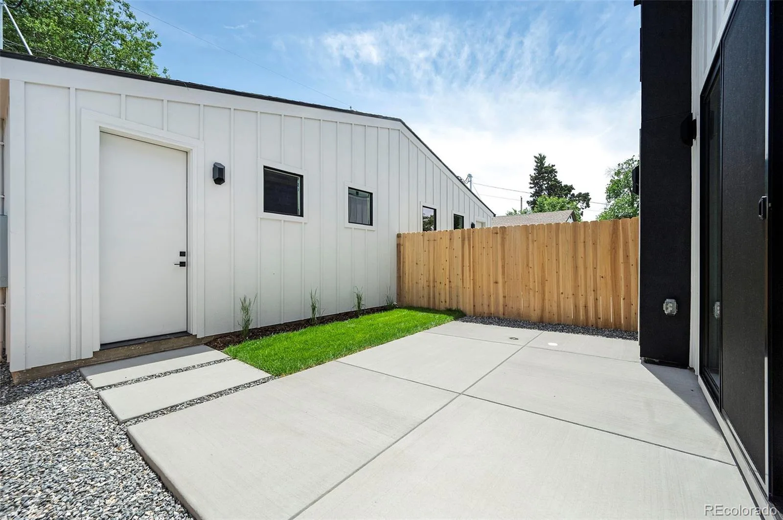 2404 S Cherokee Street Denver CO 80223 MLS #REC6421629 06092026043156 1600 38